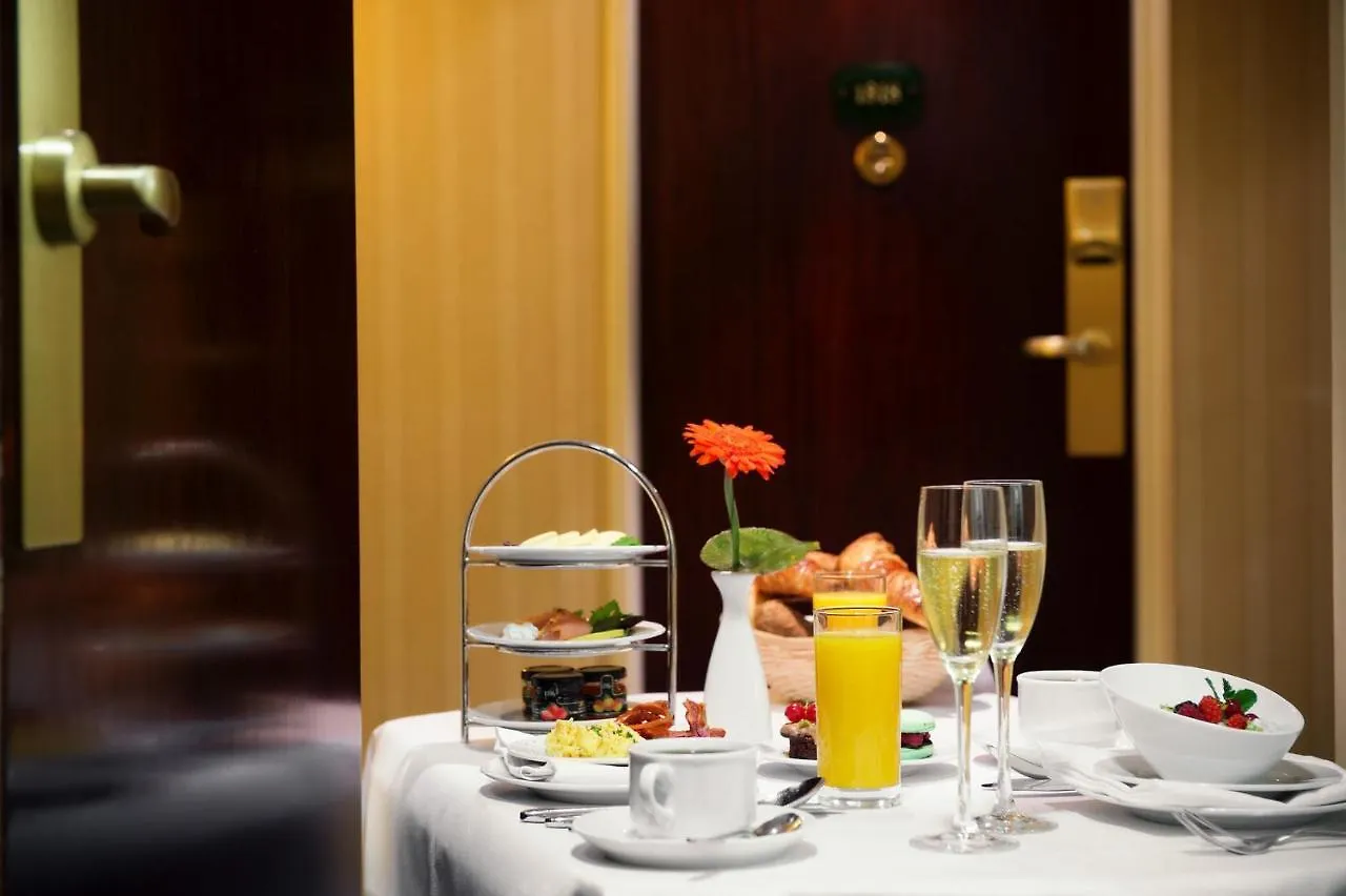 Hotel InterContinental Frankfurt Francoforte sul Meno 5*,